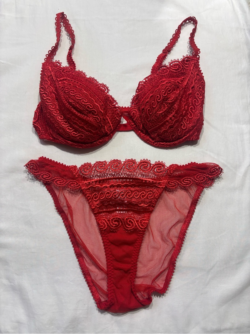 Victoria's Secret Red Lace Underwire Bra & Brief Set